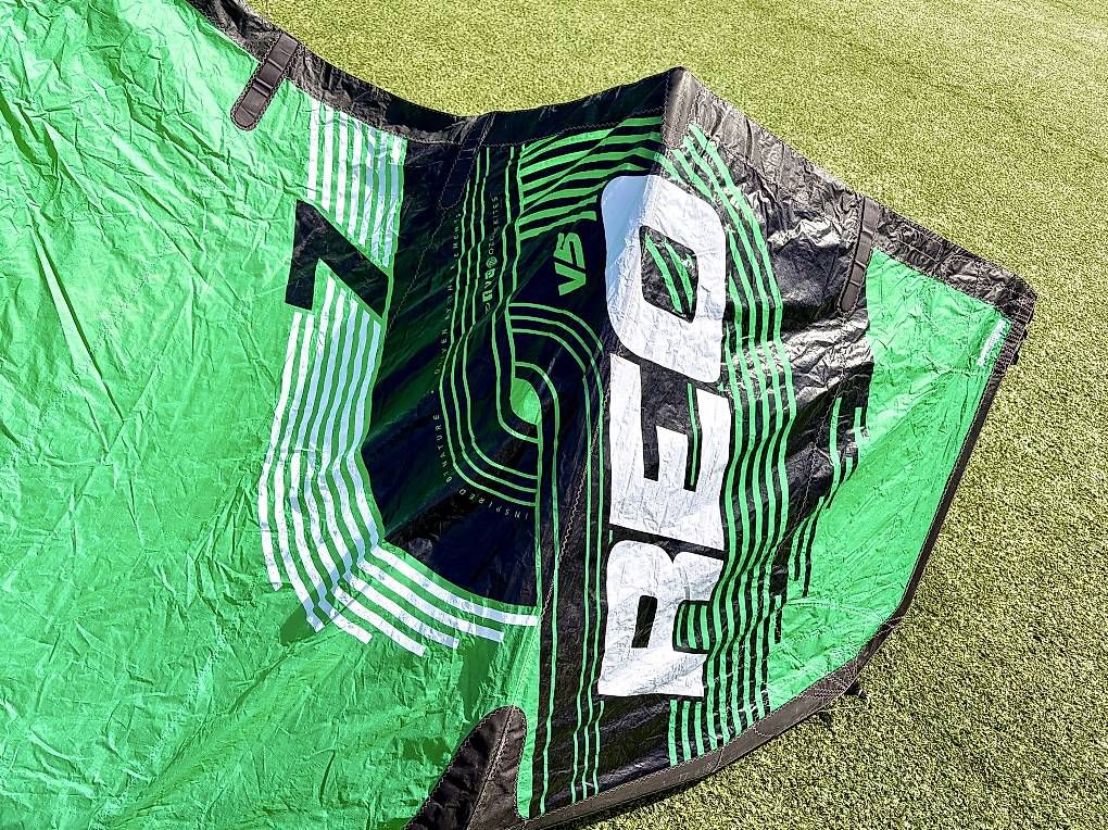 Ozone Kite: Kite OZONE REO V5 in 7m2 – Gebraucht aus Richterswil von Traemlis