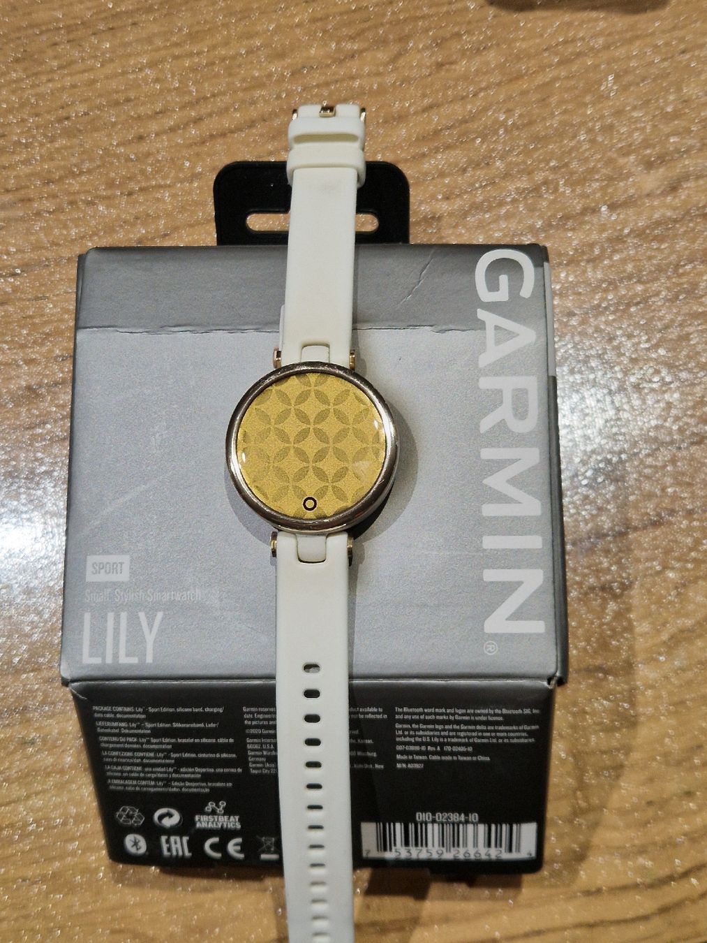 Garmin Smartwatch: Garmin Lily Smart Watch – Usato da Gurmels venduto da kikas28