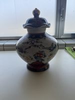 Asiatische Vintage Blumenvase, Keramik, mit Deckel
