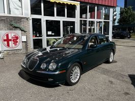 Jaguar S-Type 4.0 V8