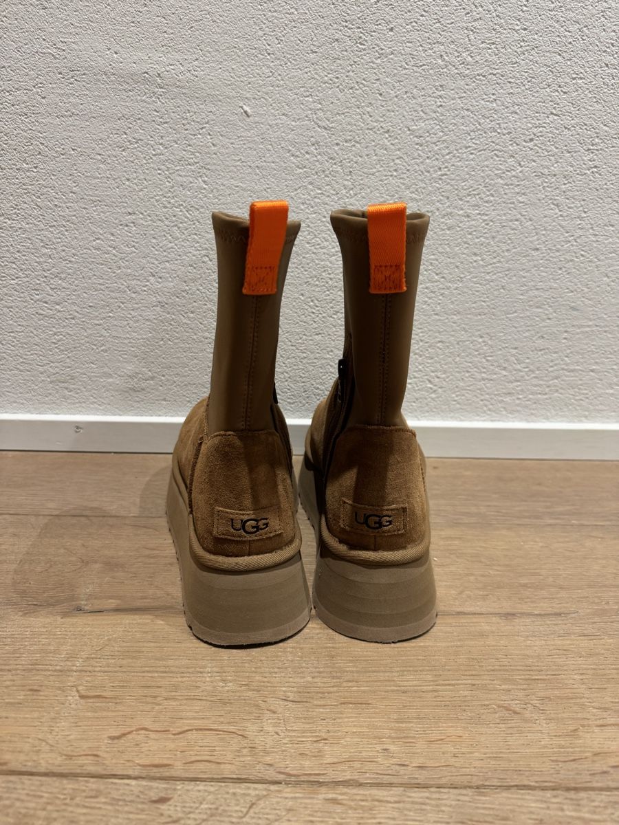 Ugg Damenschuhe: UGG Classic Dipper – Neu (gemäss Beschreibung) aus Ennetbürgen von Jacqueline98 1