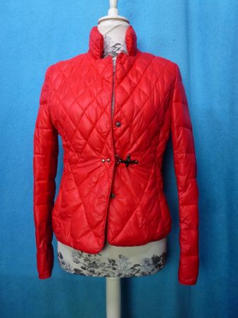 WATTIERTE JACKE LEUCHTENDE FARBE GR S NEU DRUCKKNÖPFE LEICHT
