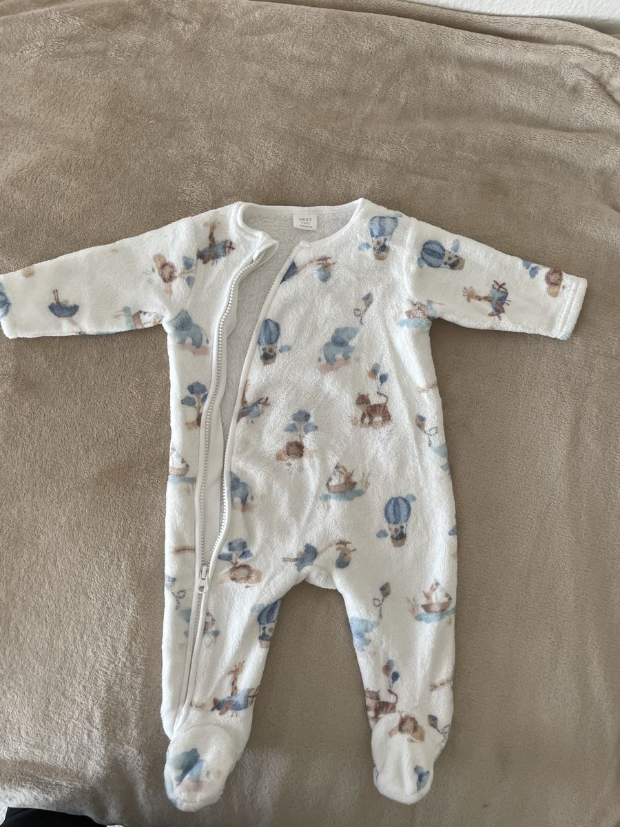 Next Pyjamas & Ähnliches: Pyjama Next bébé, 3-6 mois, chaud – Neu (gemäss Beschreibung) aus Versoix von Pti-pois 1
