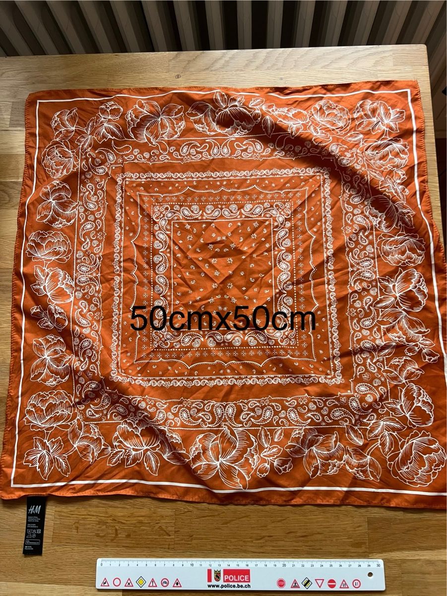 H&M Foulard & Sciarpe: H&M Tuch – Nuovo (secondo la descrizione) da Bern venduto da lea_wf9x 1