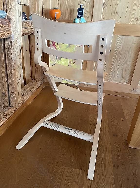 Chaises hautes: 2 Hochstühle von Leander – D'occasion à Güttingen par ChCoridass 1