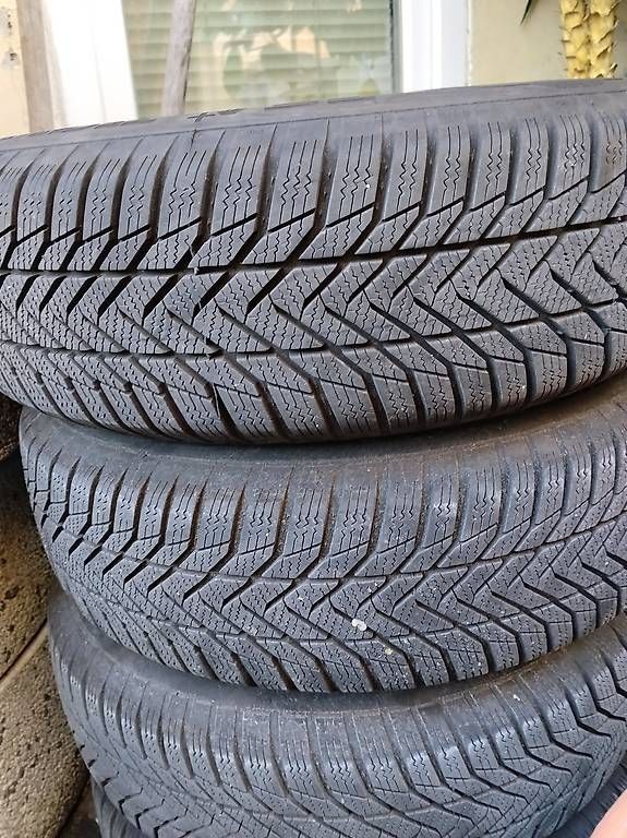 Pneumatici & Ruote complete: Ruote complete con Gomme invernali  – Usato da Bellinzona venduto da robertodiapason 1