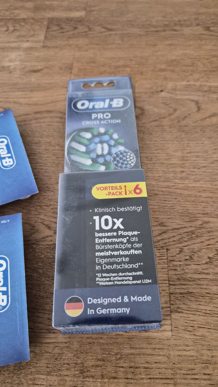 Oral B Cura dei denti: Oral-B Aufsteckbuersten Pro 15 Stück – Nuovo e nell'imballaggio originale da Münchenbuchsee venduto da toviloa 1