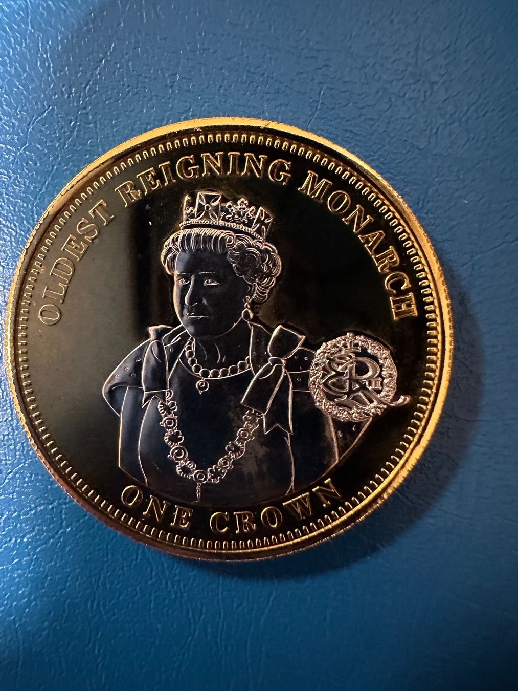 Tutti le monete: ENGLAND 2013 ONE CROWN – Usato da Watt venduto da phila13
