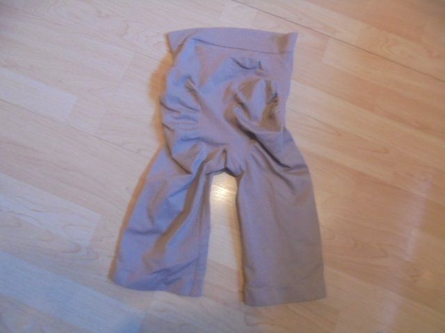 Sonstige Unterwäsche: Shapewear Hose Gr. L, Haut, NEU – Neu (gemäss Beschreibung) aus Hinwil von Glasperlen 2