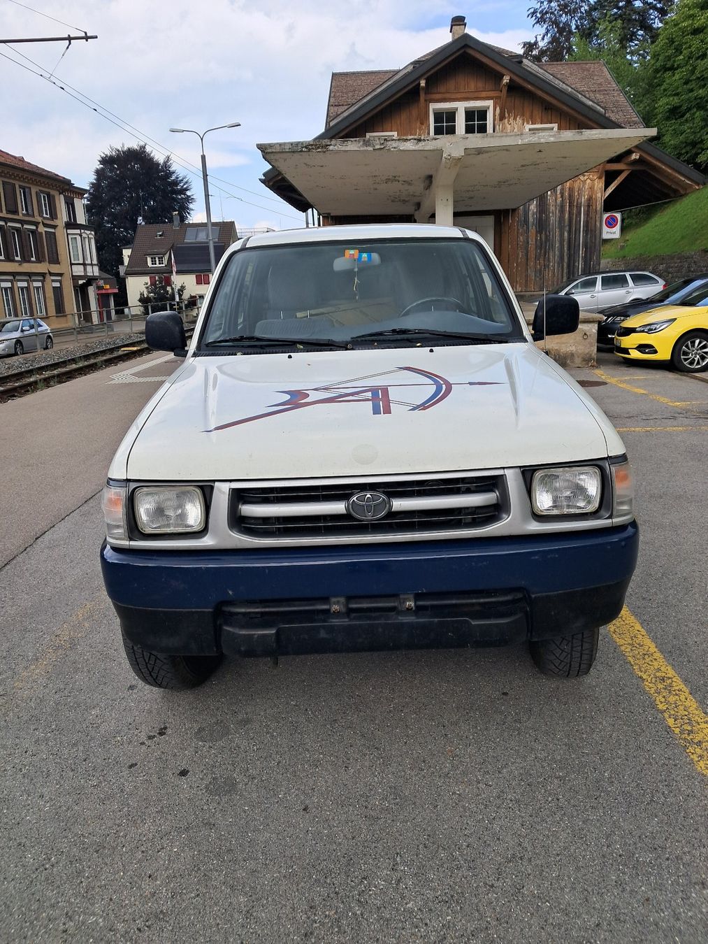 Toyota Automobili: Toyota Hilux Doppelkabiner – Usato da Trogen venduto da Butzvomstutz 2