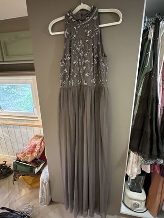 Abendkleid Lace & Beads braun mit Pailletten Grösse M
