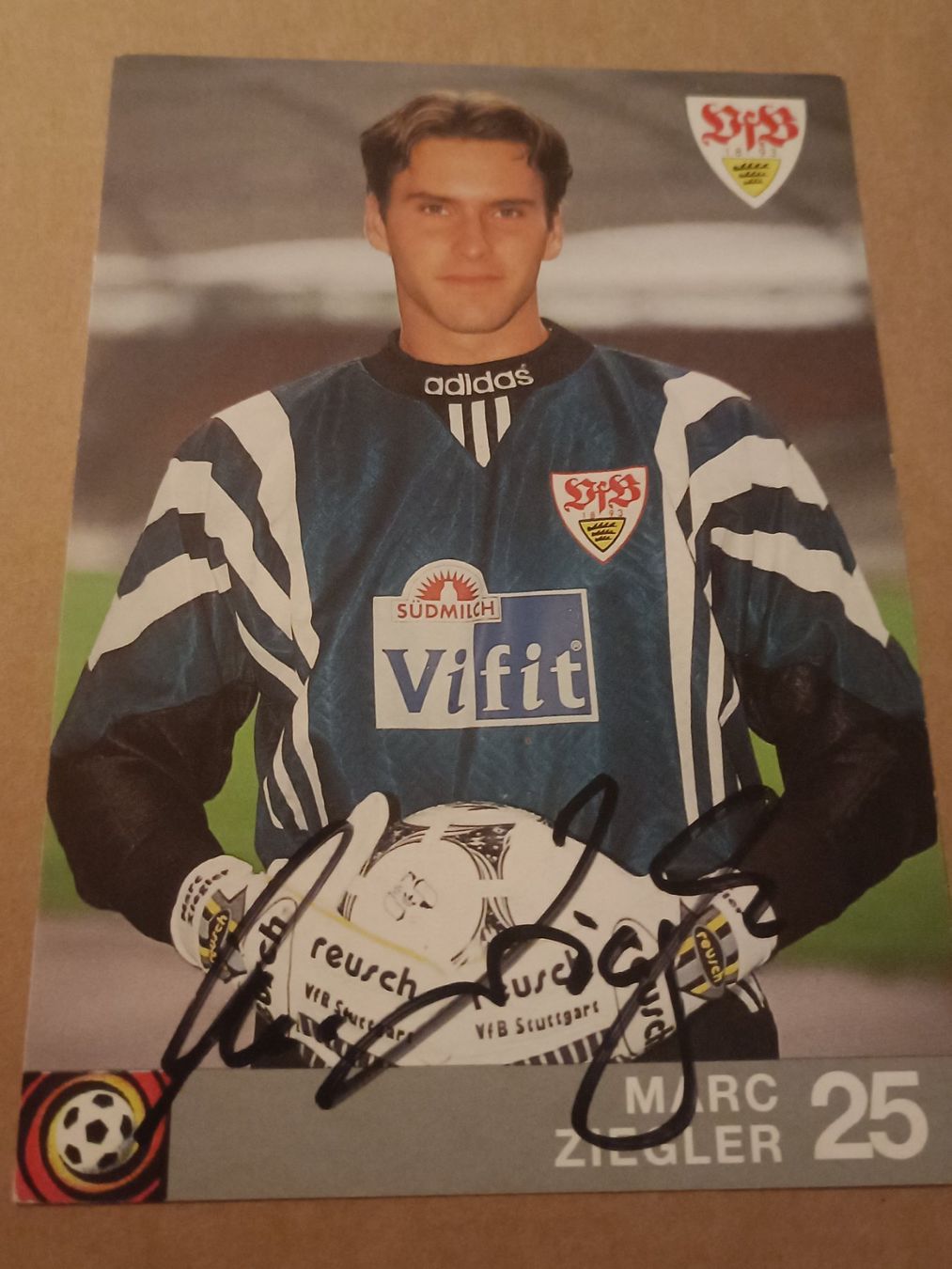 Autografi: Marc Ziegler - VfB Stuttgart - Handsigniert – Usato da Menziken venduto da Artographs