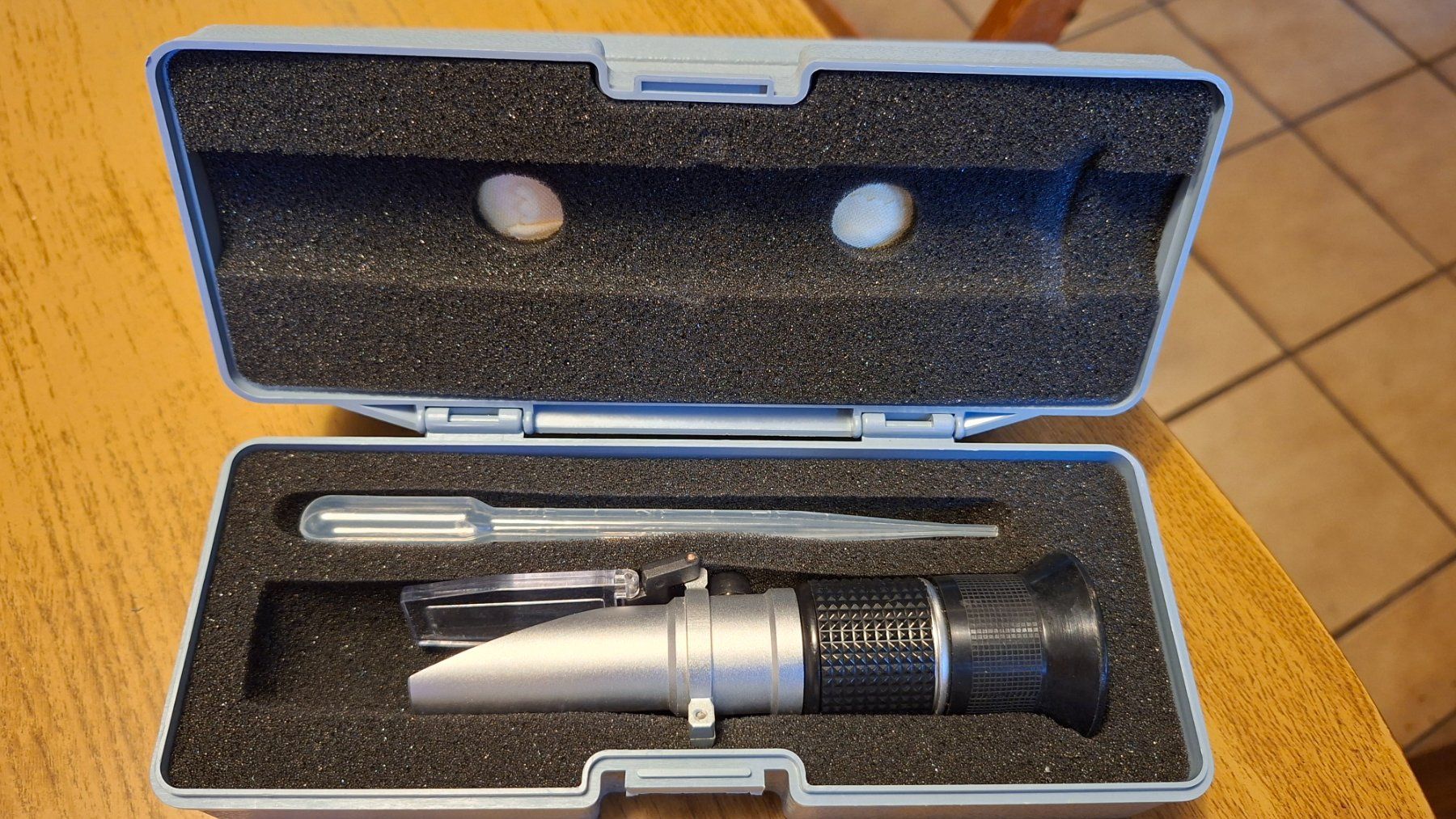 Mesurer: Refracrometre – Neuf avec emballage d'origine à Vicques par luna2716