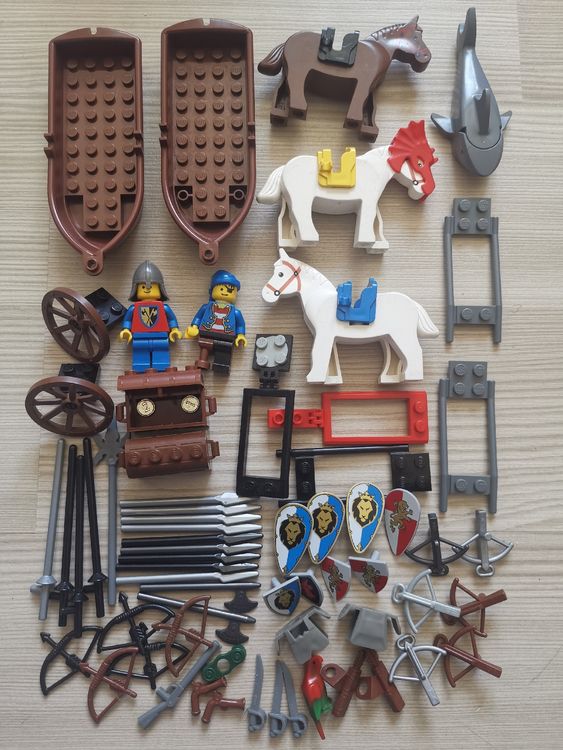 Lego Ritter Teile, Schilder usw. (Gebraucht) in Effretikon für CHF 29 ...