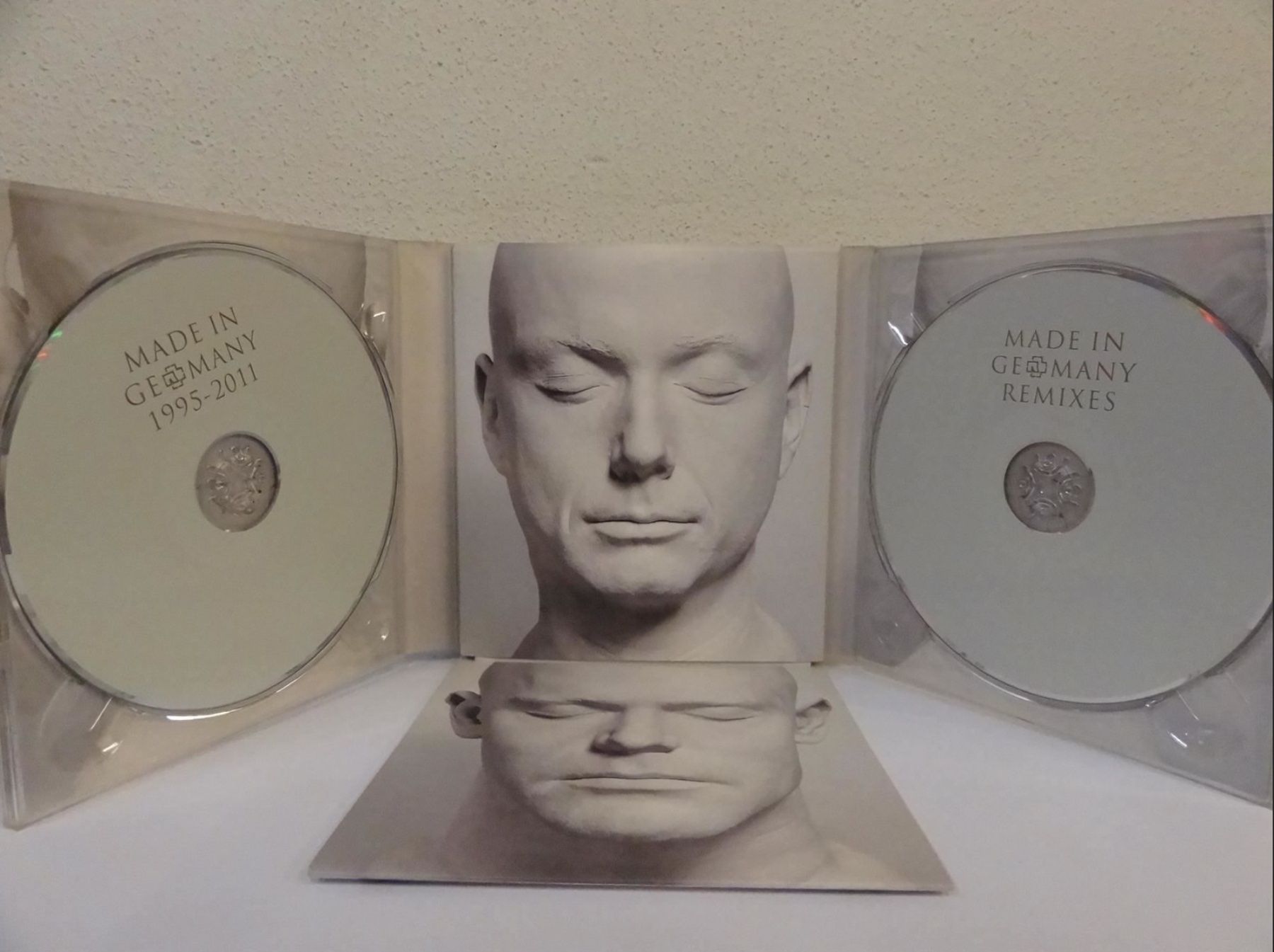CDs: 2 CD RAMMSTEIN / MADE IN GERMANY REMIXES – Neu (gemäss Beschreibung) aus Kerzers von djstarsky73 8