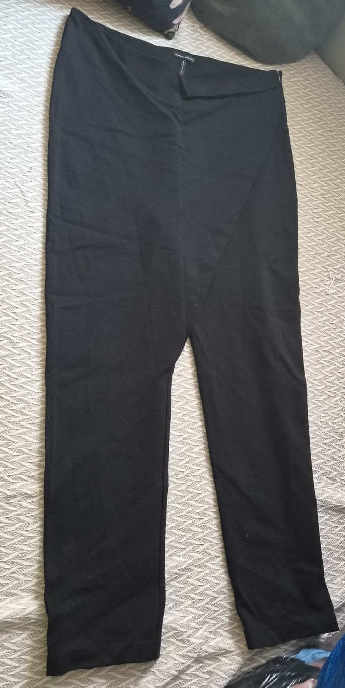 Sarah Pacini Pantalons: Sarah Pacini schöne Hose Gr. 4 – D'occasion à Frenkendorf par Moon111