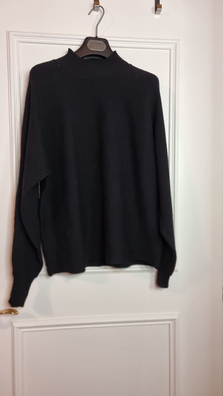 Maglioni & Felpe: Warmer, schwarzer Strickpullover mit Rollkragen, Gr. XL – Usato da Wald ZH venduto da CapLux 3