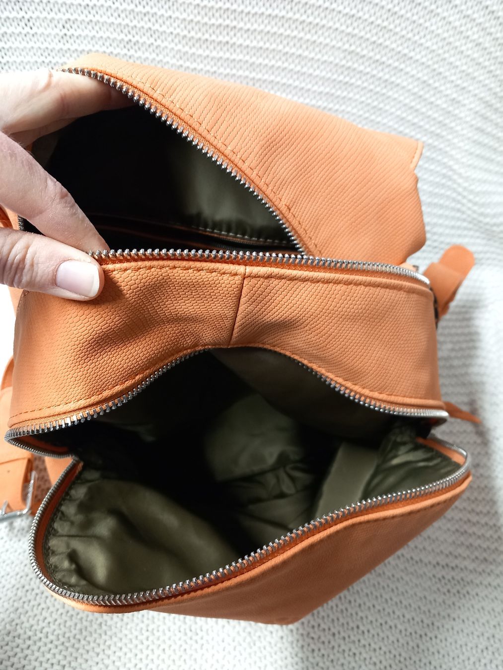 Desigual Zaini: Wunderschöner Desigual Rucksack – Usato da Merligen venduto da muss_haben 5