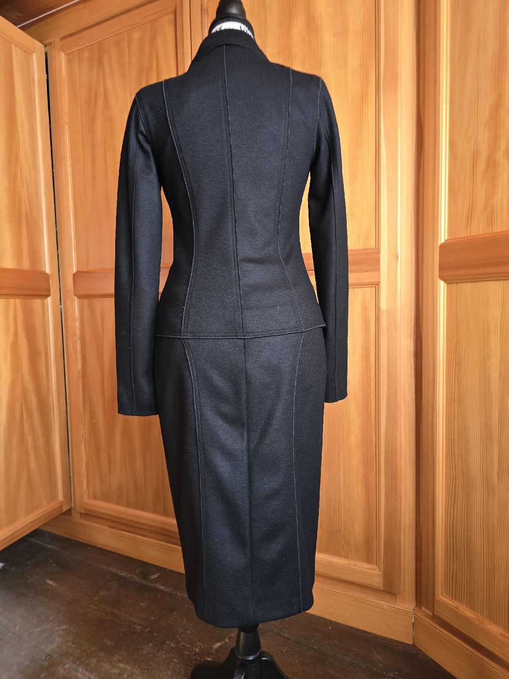 Max Mara Completi & Tailleur: Tailleur MaxMara blu – Nuovo (secondo la descrizione) da calpiogna venduto da dadalter 1
