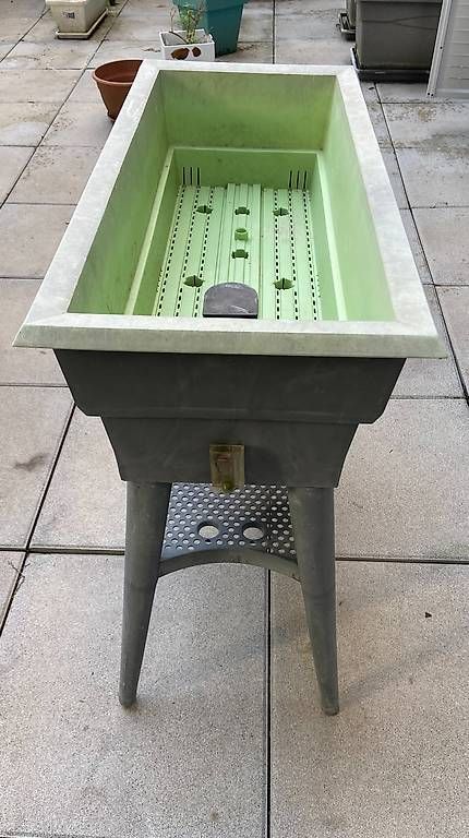 Blumentöpfe: Bac à fleur surélevé  jardinière – Gebraucht aus Genève von Jakblakjak