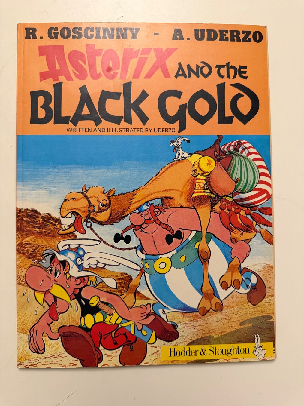 Fumetti: Asterix and the Black Gold Softcover – Usato da Münsingen venduto da Ganjam