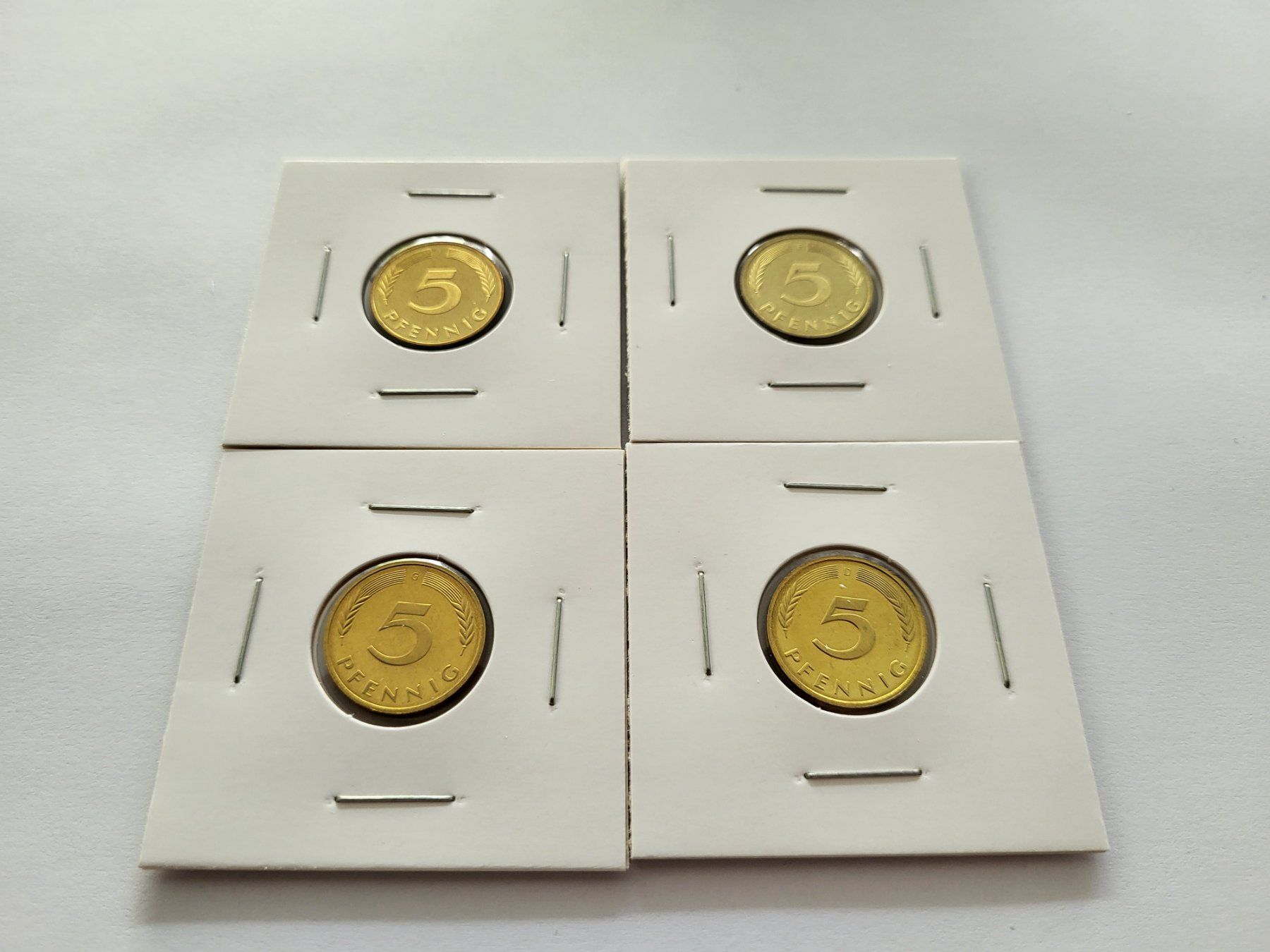 Tutti le monete: 5 Pfennig D-F-G-J 1977 PP – Nuovo (secondo la descrizione) da Pravidondaz venduto da LVtik 1