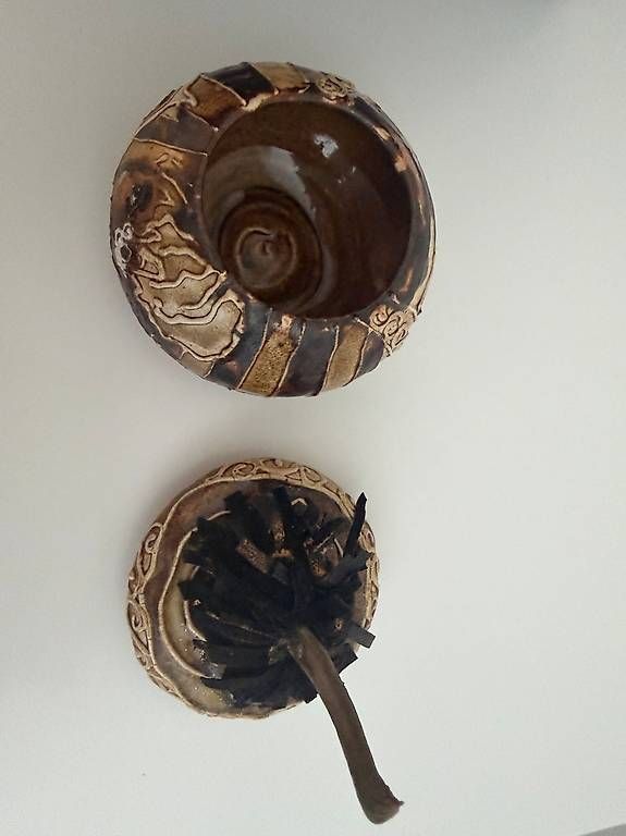 Tutte le decorazioni: Keramikdose mit Deckel handbemalt - NEU – Nuovo (secondo la descrizione) da Therwil venduto da Sikike 1