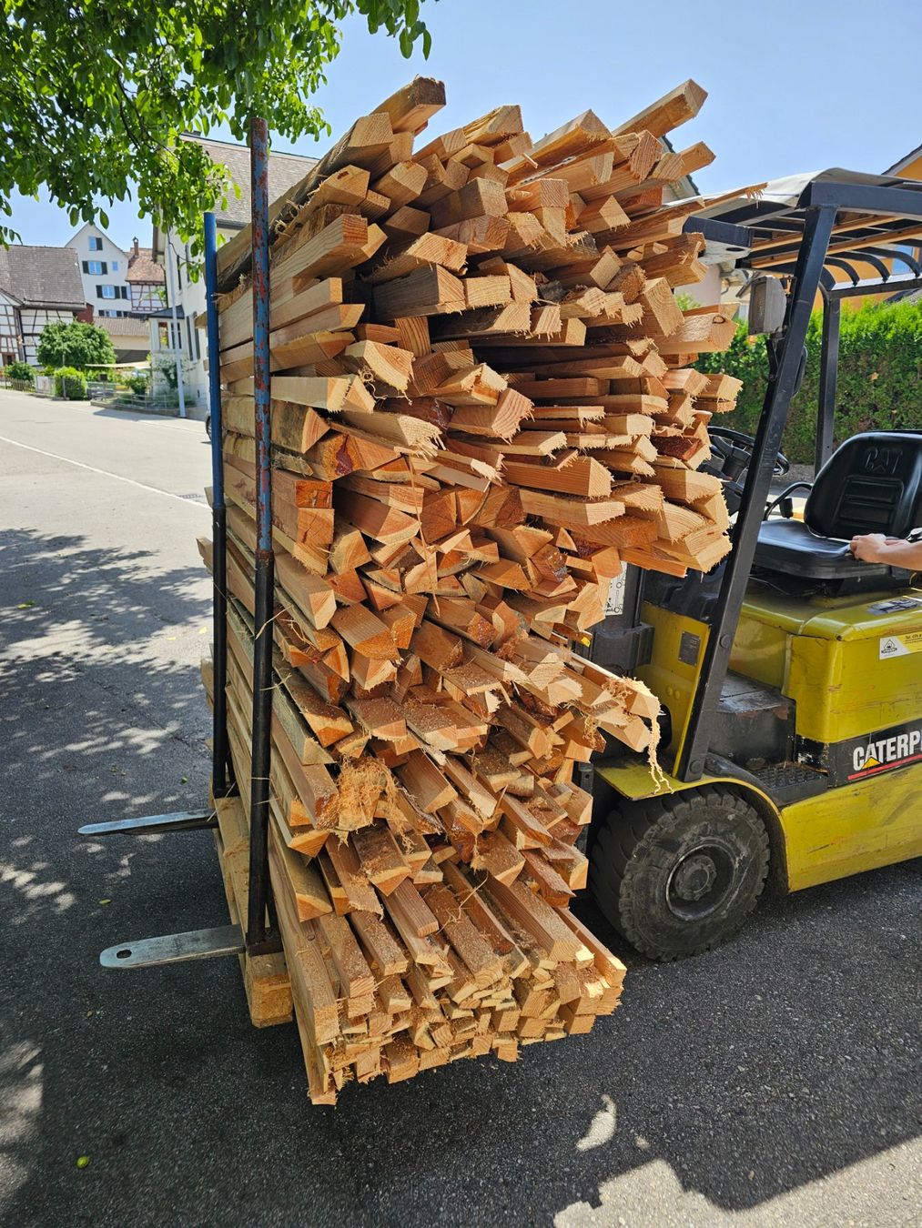 Articoli in legno: Abschnitte Holz zum Heizen oder Basteln, sofort verfügbar – Usato da Sulgen venduto da E_Dreier 4