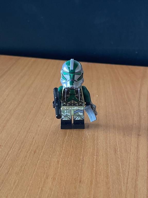 Spielzeuge: LEGO Star Wars Commander Gree – Gebraucht aus Hünenberg See von zwy_g89y