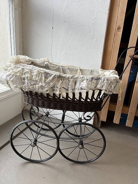 Carrozzine per bambole: Nostalgie Puppenwagen  – Usato da Flums venduto da Limatools