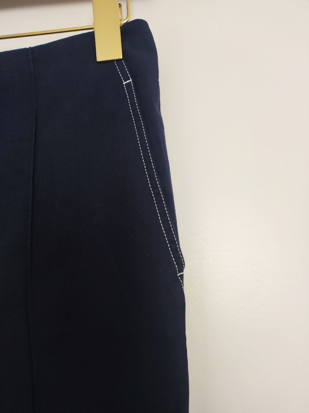 Celine Pantaloni: Céline Hose dunkelblau – Usato da Winterthur venduto da rmngiulia 1