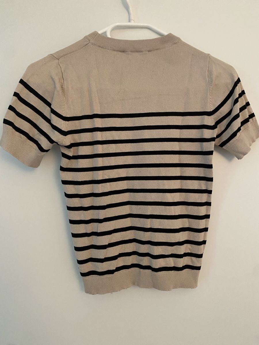 Zara T-shirt: Zara Top / Shirt hauteng – Nuovo (secondo la descrizione) da St. Gallen venduto da delideja01 3