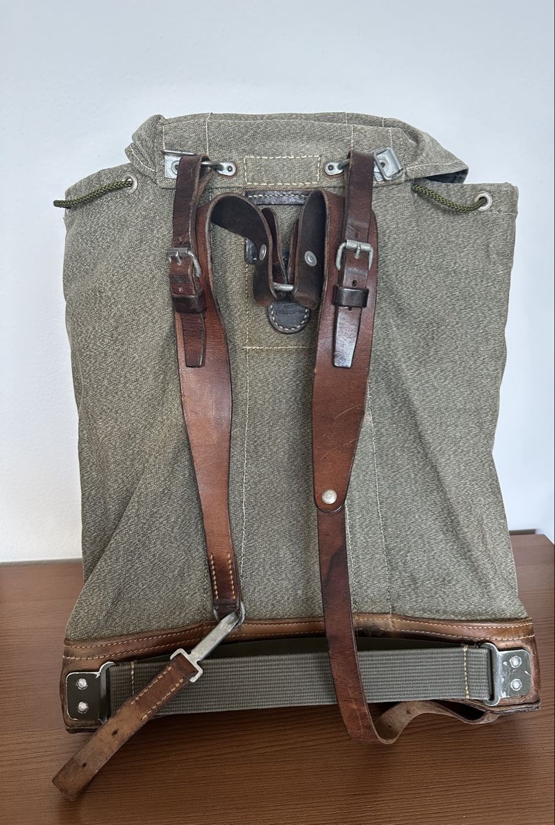 Schweizer Armee Rucksäcke: Militärrucksack Schweizerarmee – Gebraucht aus Zürich von gia_8r2t 1
