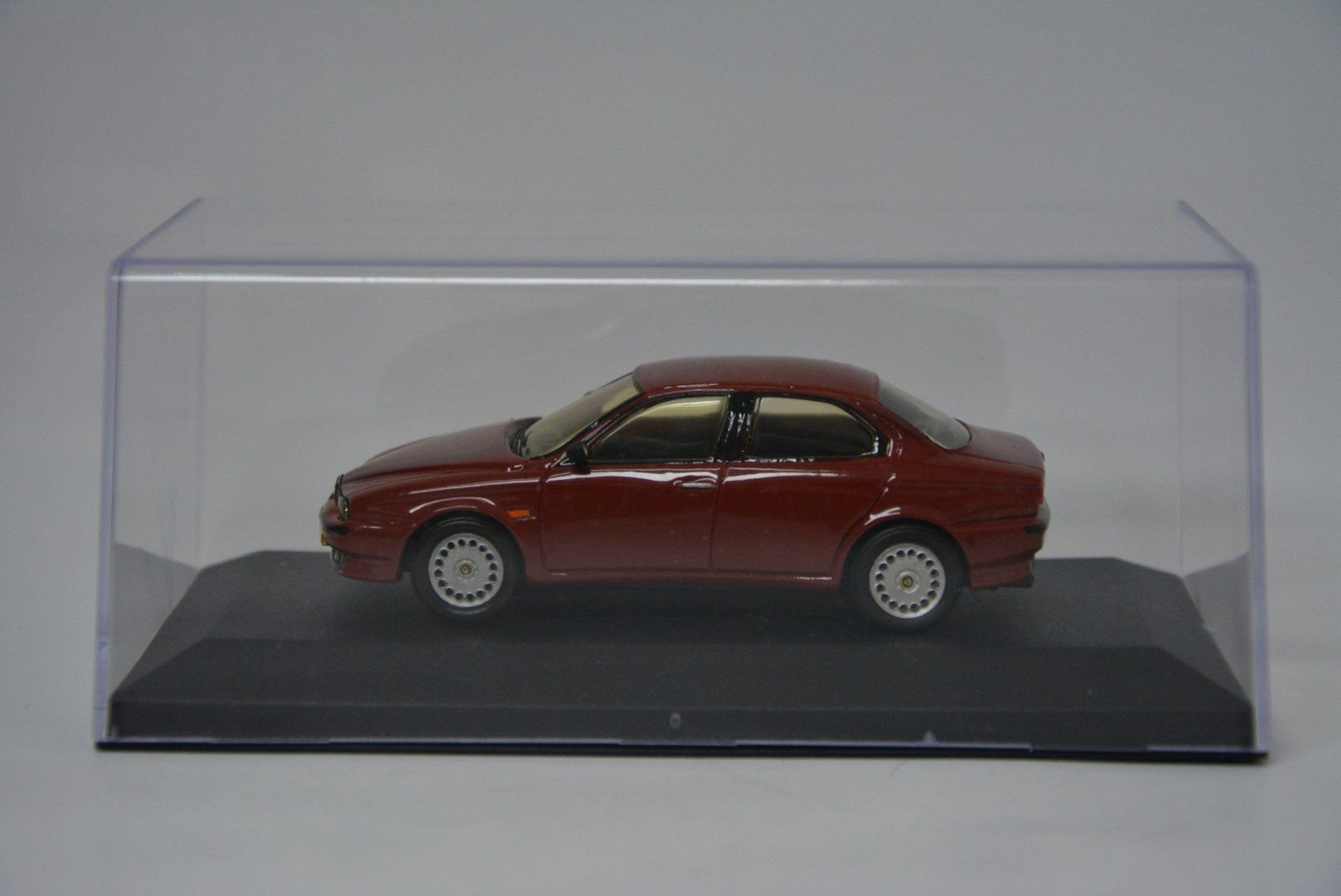 Alfa Romeo Modellini d'auto: Alfa Romeo 156 , Giocher , 1:43 – Nuovo (secondo la descrizione) da Goldach venduto da Feivel9