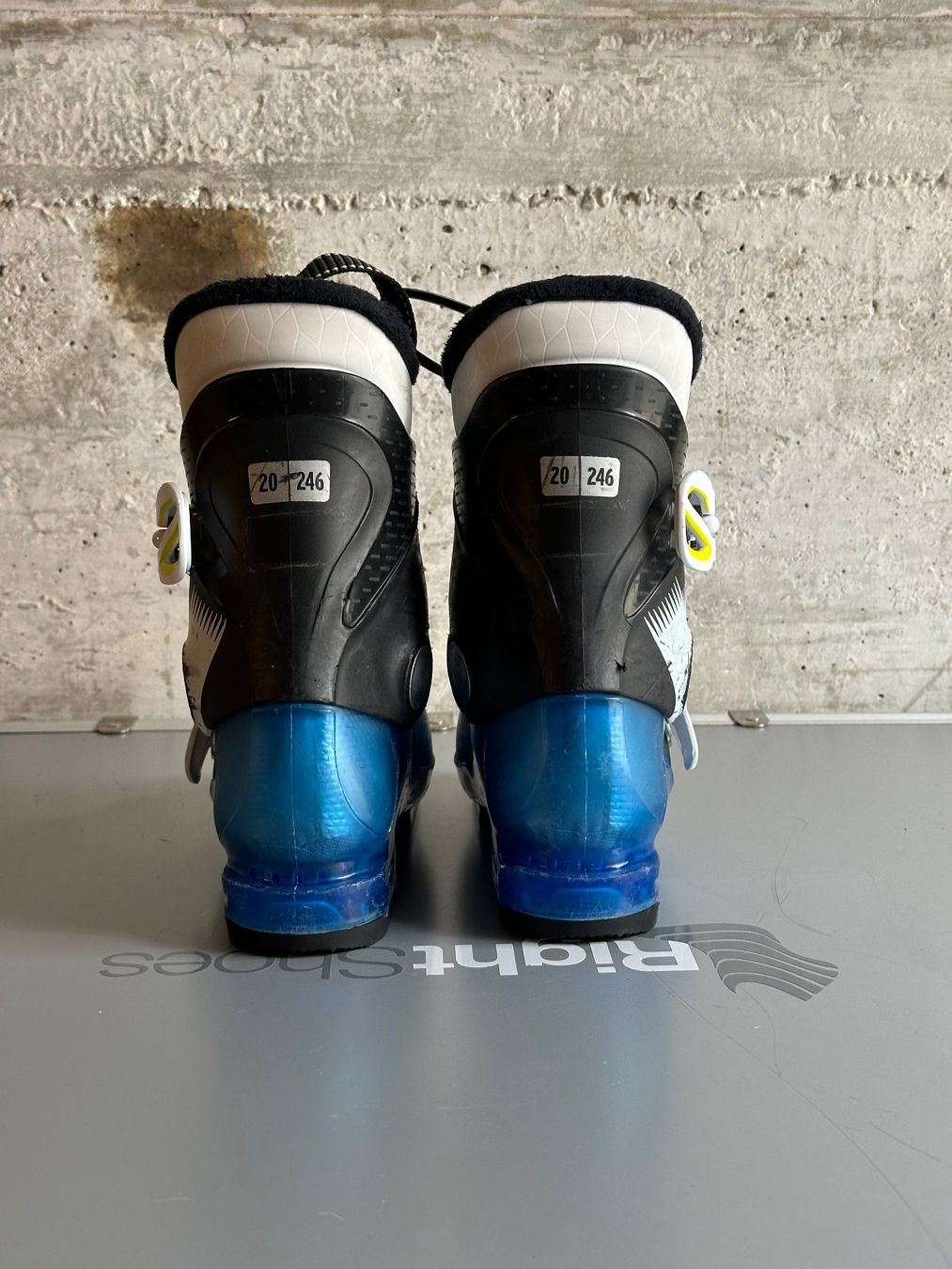 Salomon Schuhe für Jungen: Salomon Kinder Skischuhe 20 / Gr. 31 – Gebraucht aus Emmenbrücke von karkarkar 2