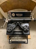 Schreibmaschine Royal 10antiquitäter Zustand