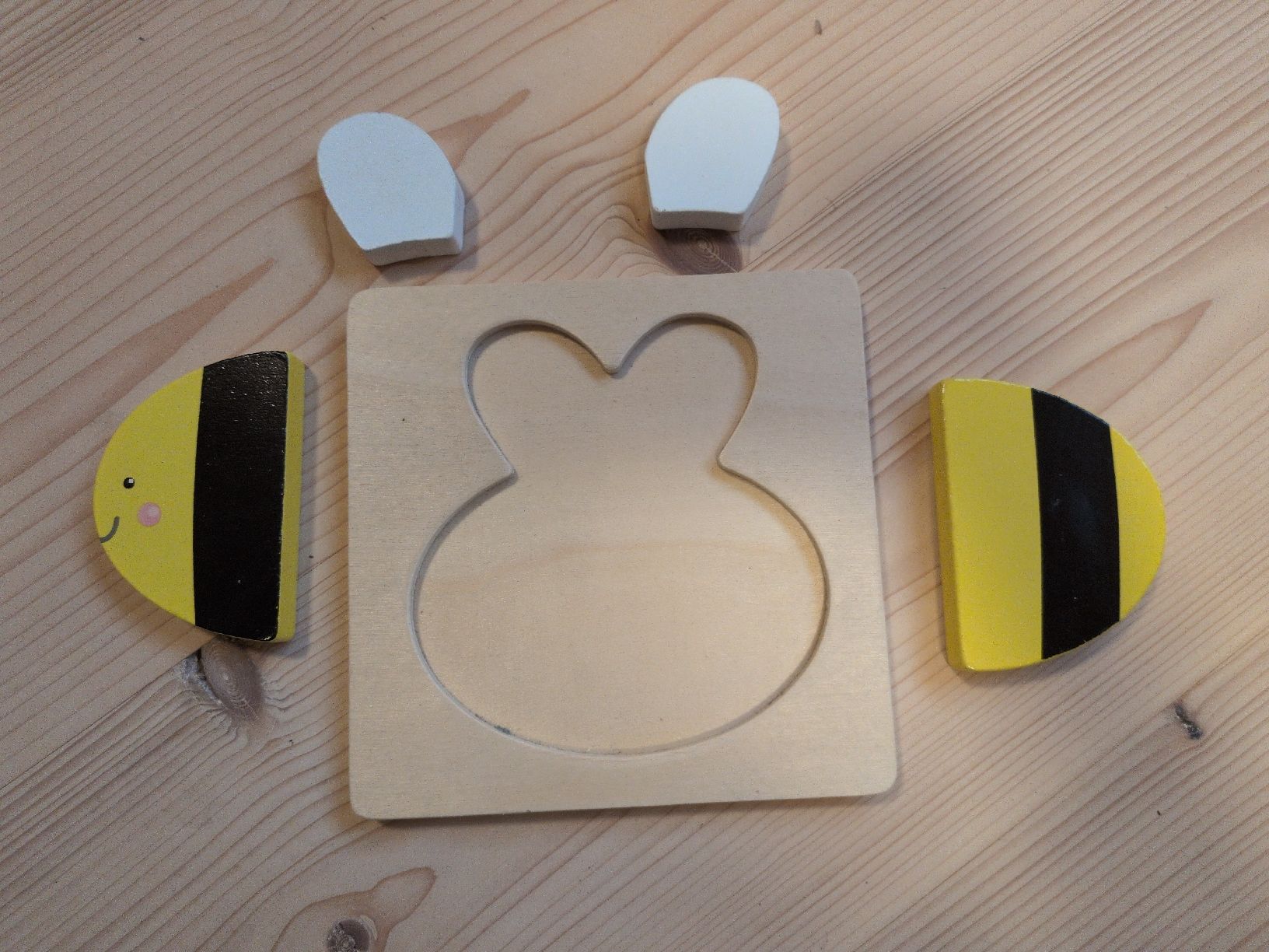 Puzzles: Hummel Holz Puzzle  – Gebraucht aus Oberhelfenschwil von Tattar 1