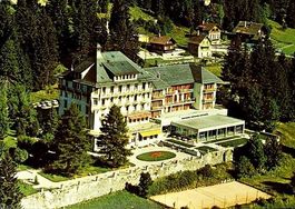 LES RASSES Grand Hôtel - Tennis