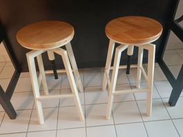 Zara Home – 2 drehbare Design-Hocker in Creme
