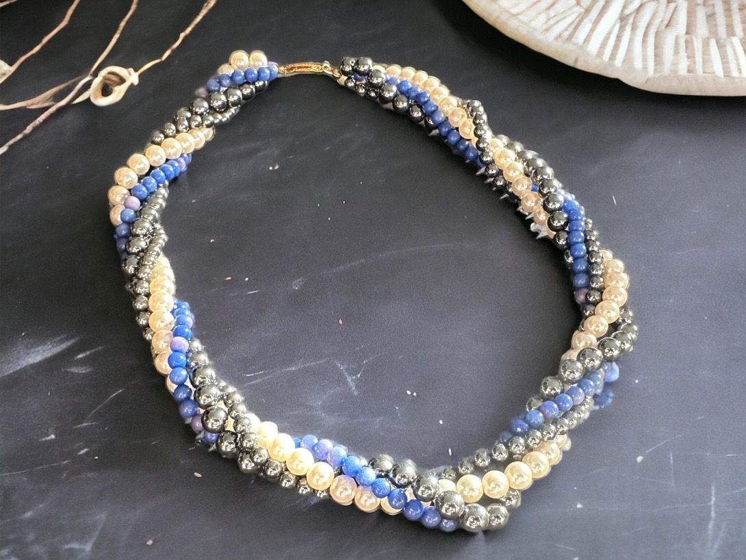 Ketten: Halskette mit blau Perlen Luxus-Modeschmuck, Vintage – Gebraucht aus Lamone von LaCantinaMagica 4