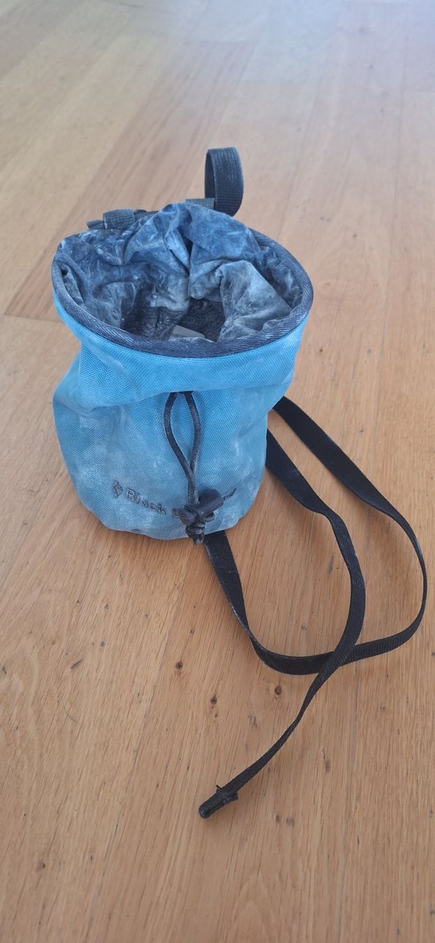 Kletterausrüstungen: Chalkbag und Karabiner – Gebraucht aus Hildisrieden von Pilatusguck 5