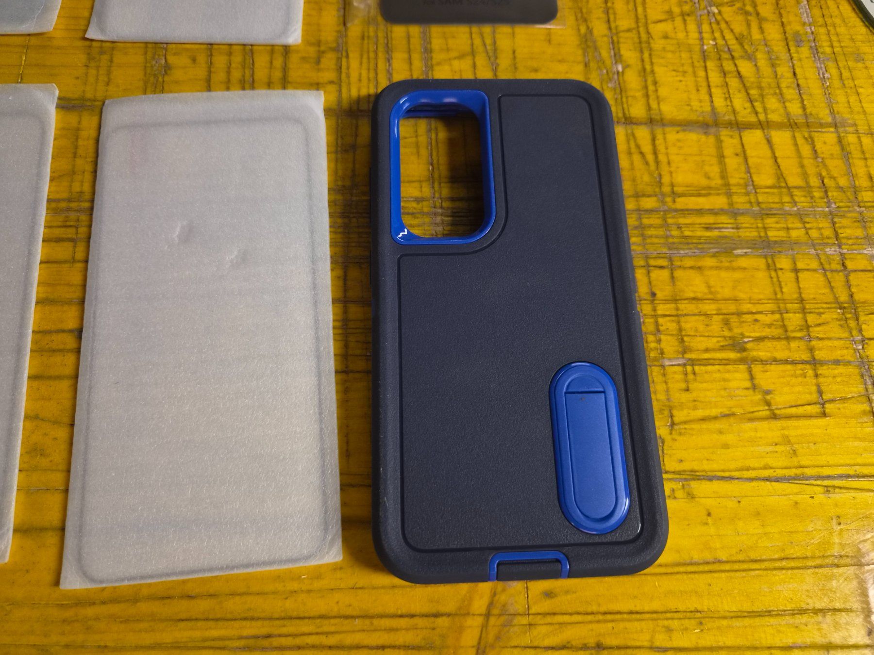 Samsung Covers & Schutzfolien: Samsung s24 et s25 – Gebraucht aus Conthey von greenday85 5