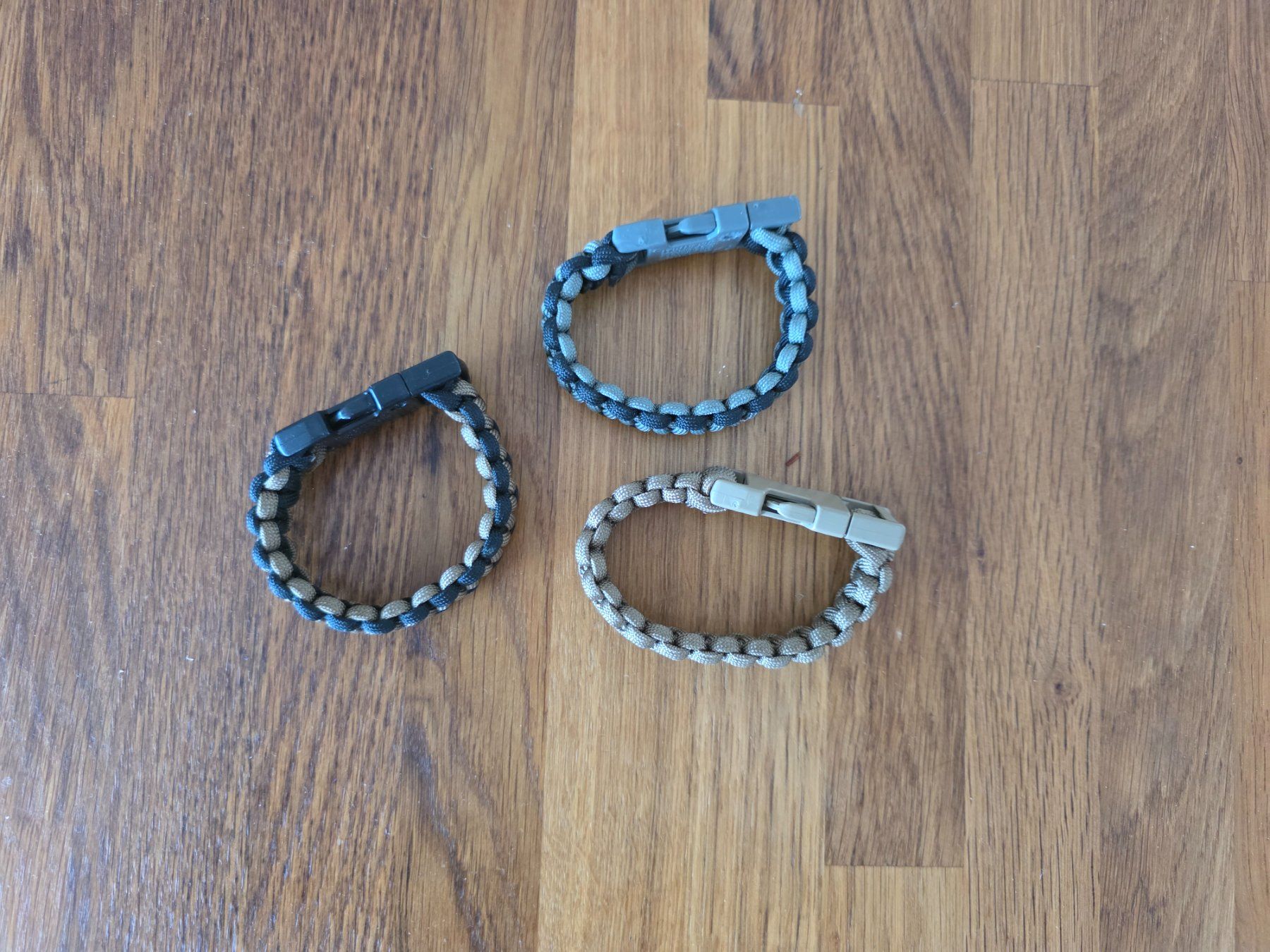 Bracelets: 3x Paracord Armband – D'occasion à Aarau par Lennz_17