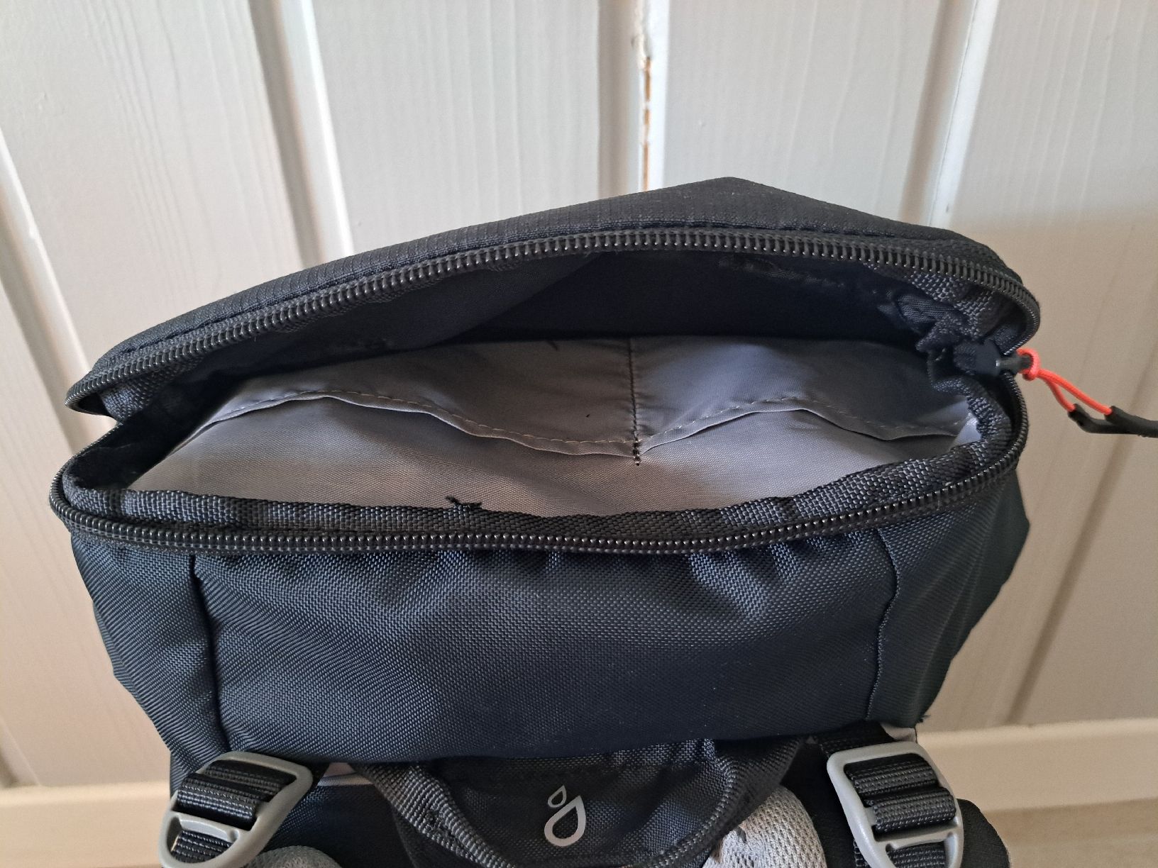 Decathlon Sacs & sacs à dos: Rucksack 28 Liter, Quecha  – D'occasion à Seuzach par nadine.baur84 2