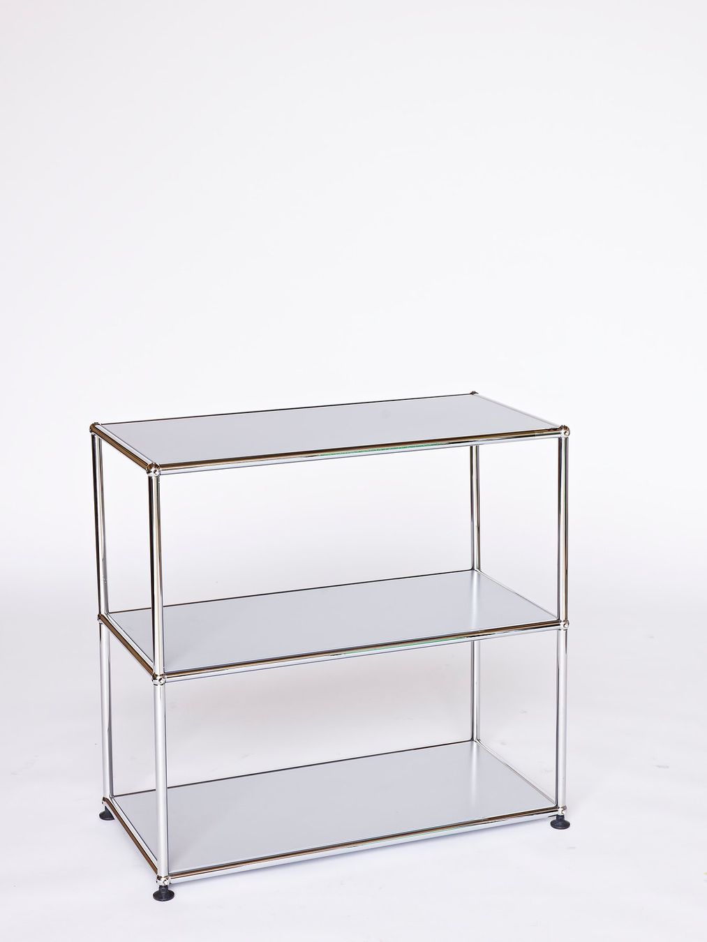 Regale: kleines USM Regal, mattsilber, Ausstellungsmodel – Neu (gemäss Beschreibung) aus Lenzburg von Buerokonz 1