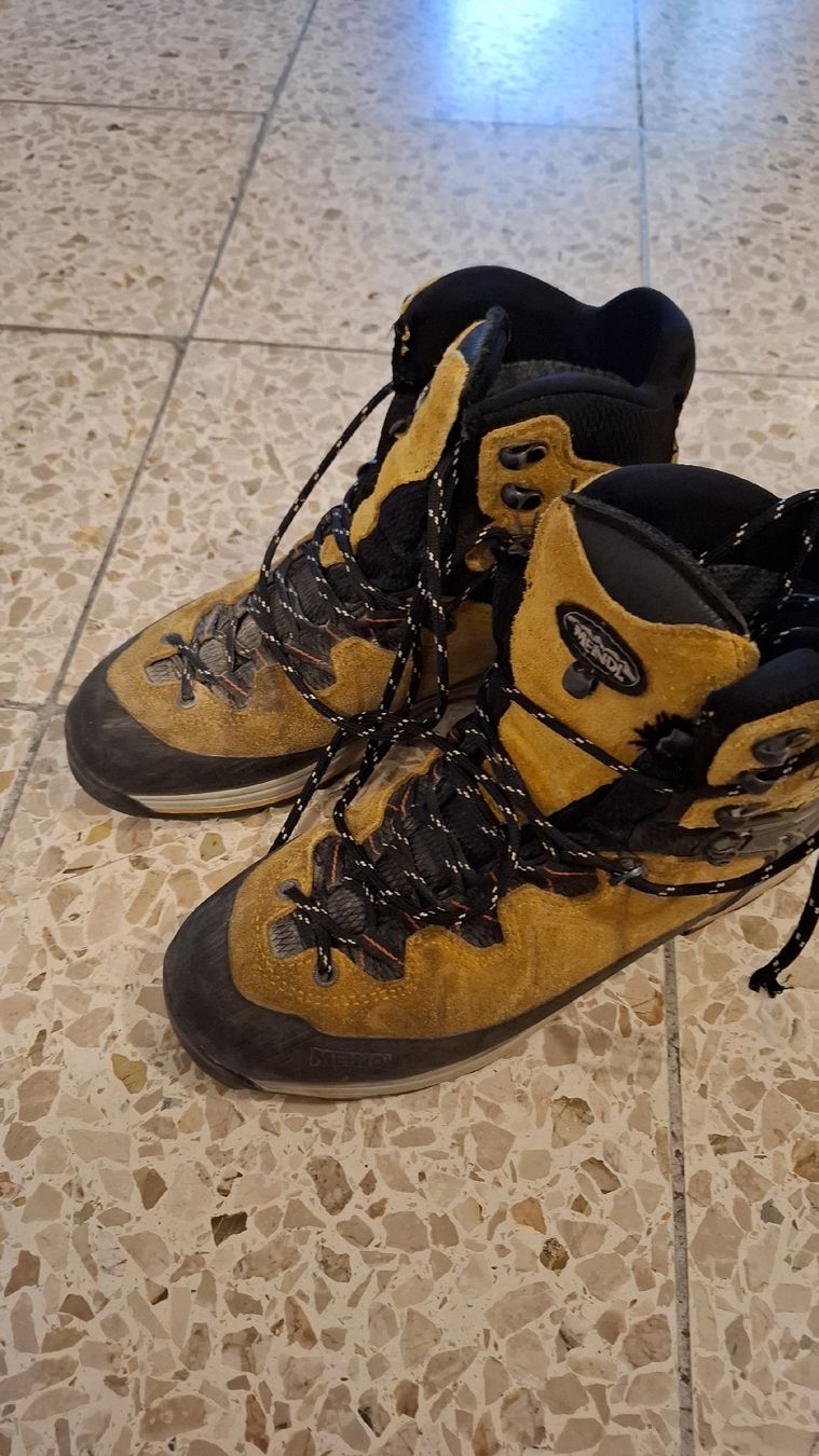 Scarpe da uomo: Wanderschuhe 42 43 Meindl Goretex – Usato da Siebnen venduto da tzi_j7rx 5