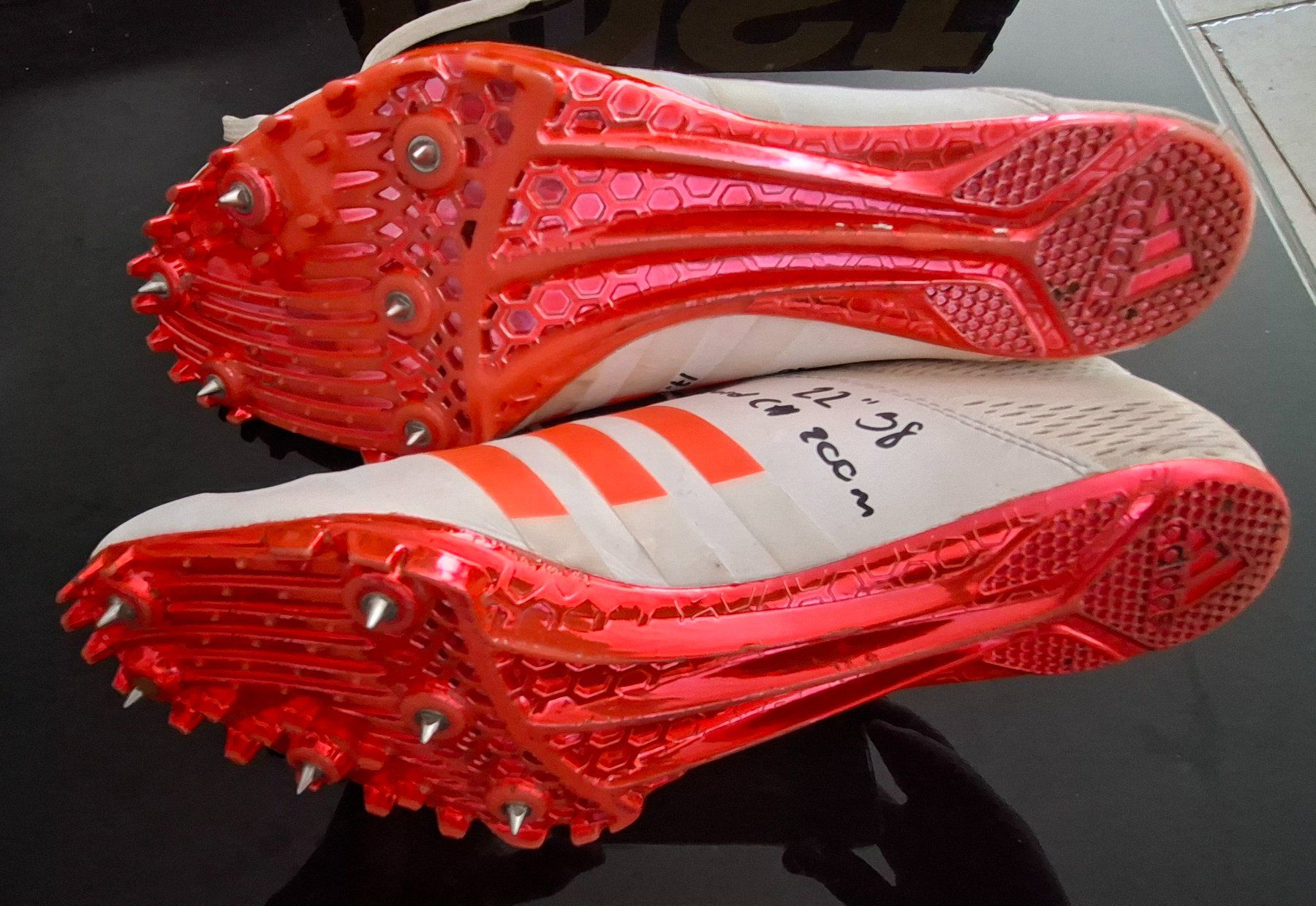 Adidas Scarpe da donna: Chaussures de course de Lea Sprunger porter record suisse – Usato da Misery venduto da sexylexy1969 2