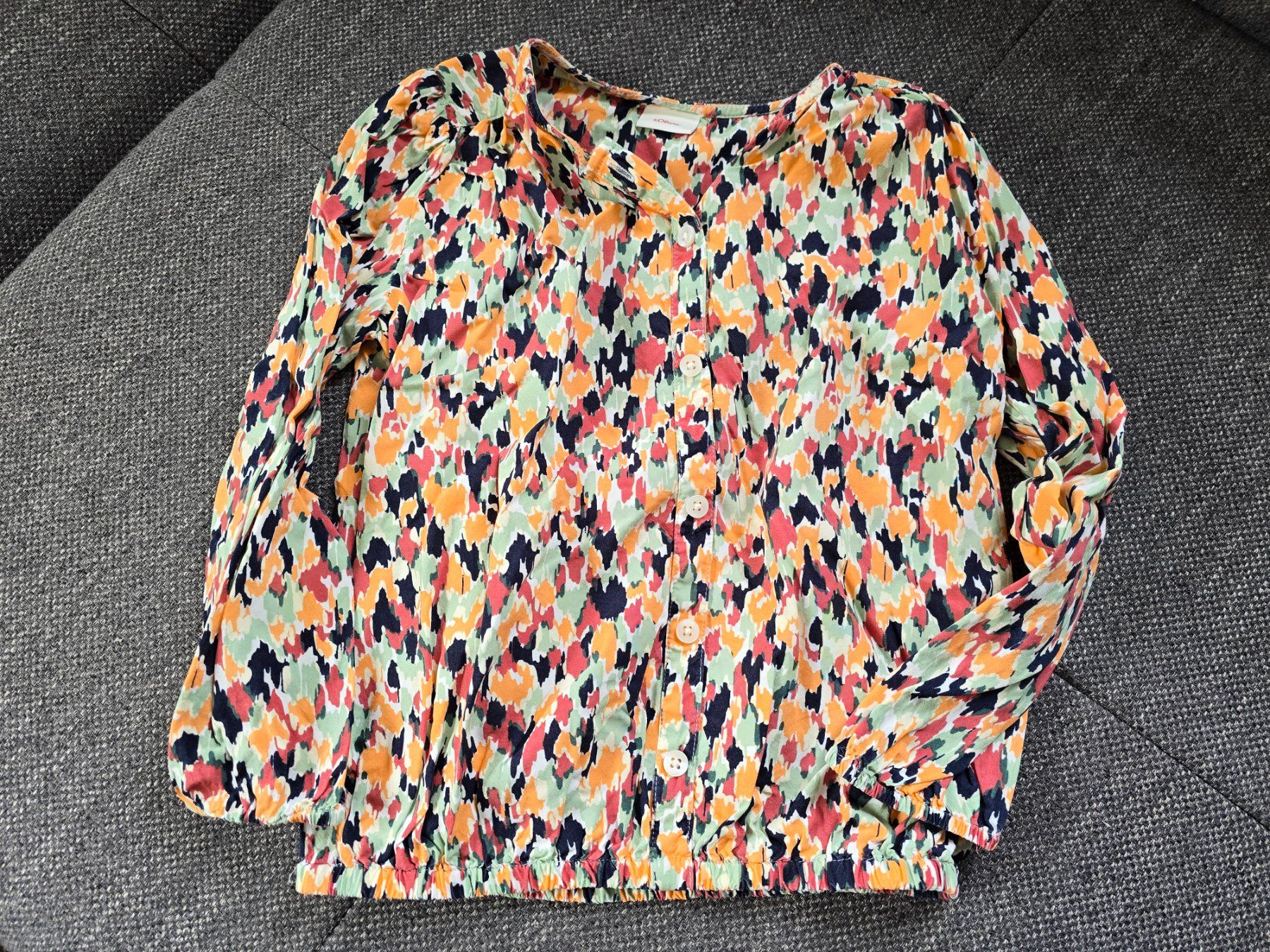Camicette, T-shirt & Top: Bluse Gr. 110/116 – Usato da Büttikon AG venduto da Amineah