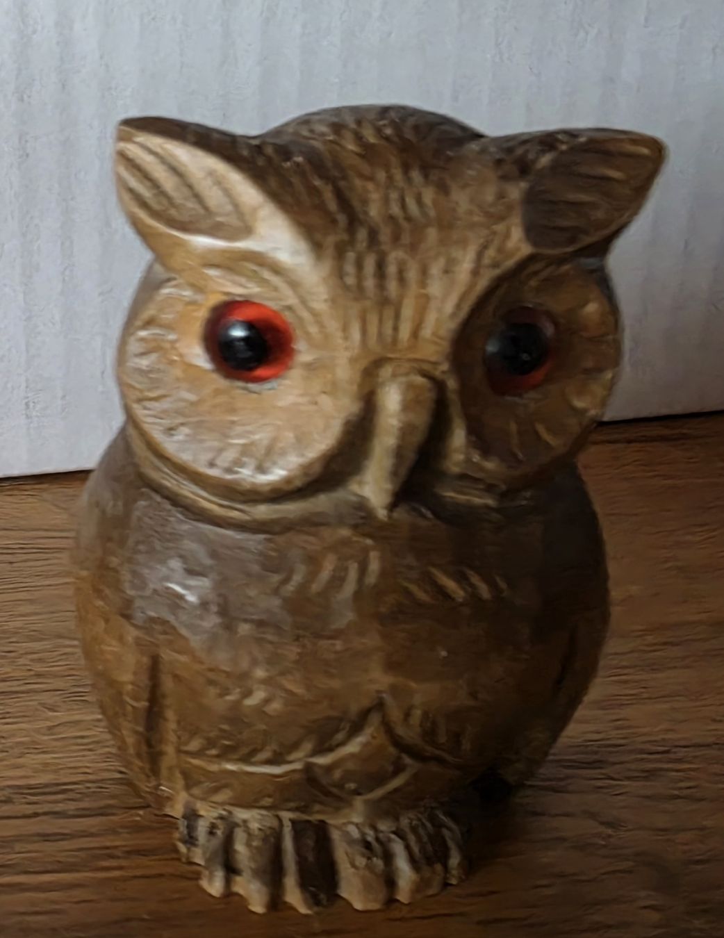 Statuette: Eule Figur aus Holz und wunder schön geschnitzt – Usato da Rickenbach BL venduto da nicole611 2