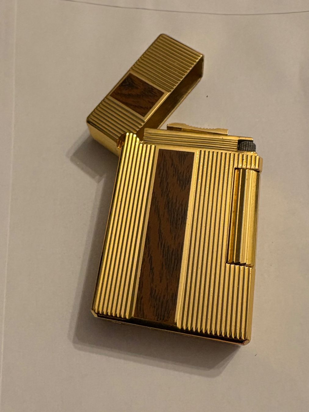 Accendini: Briquet ancien doré ,gaz – Usato da Crans  Montana venduto da proff 2